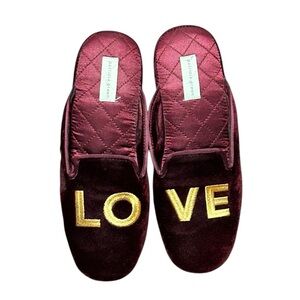 Patricia Green ‘Love’ burgundy velvet slides sz 8